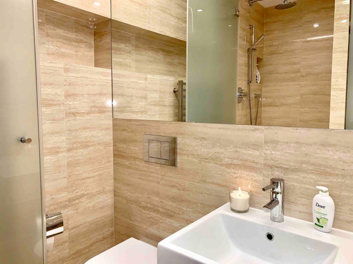 Luxury Apartment In The Center Of Praga Exterior foto