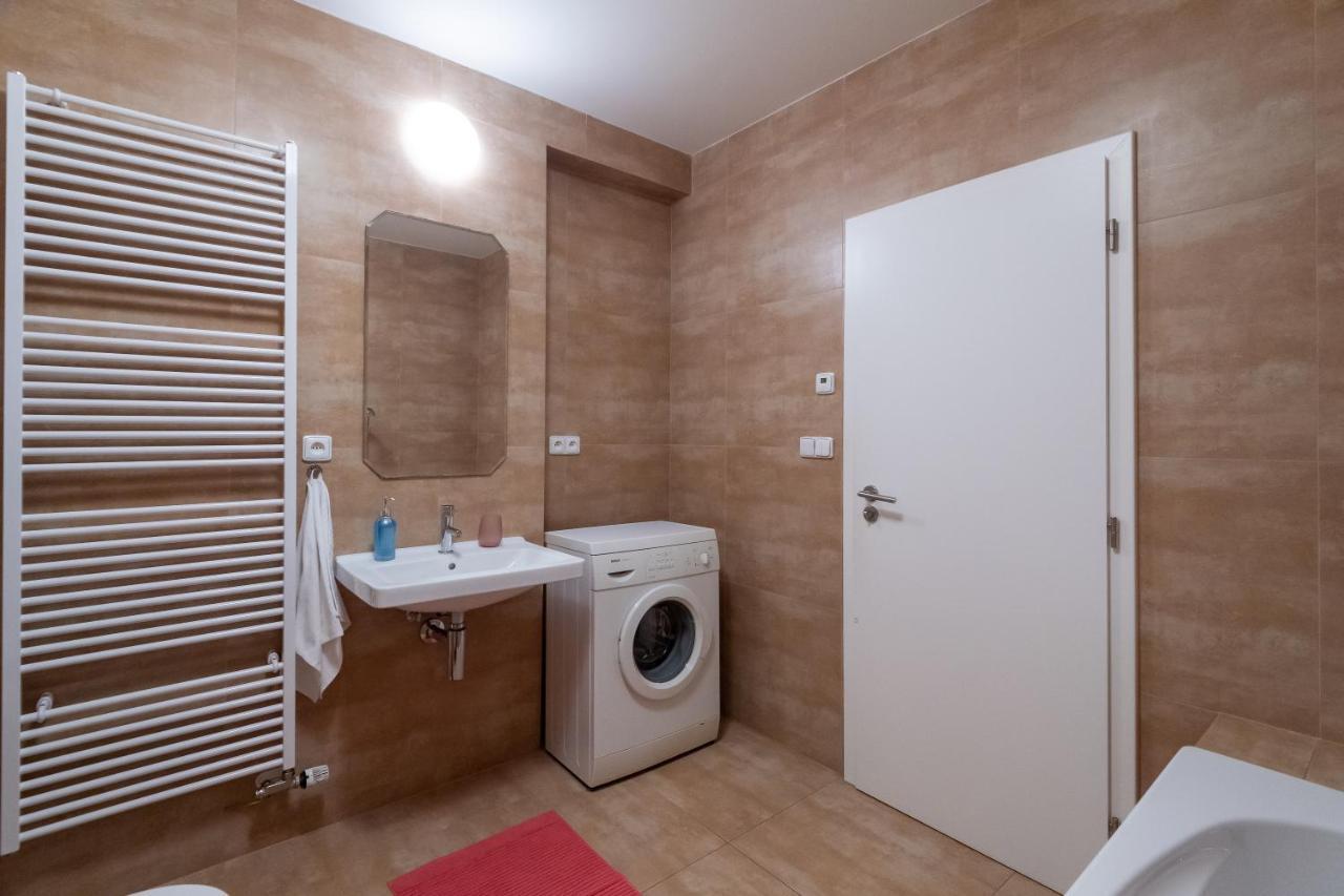 Luxury Apartment In The Center Of Praga Exterior foto